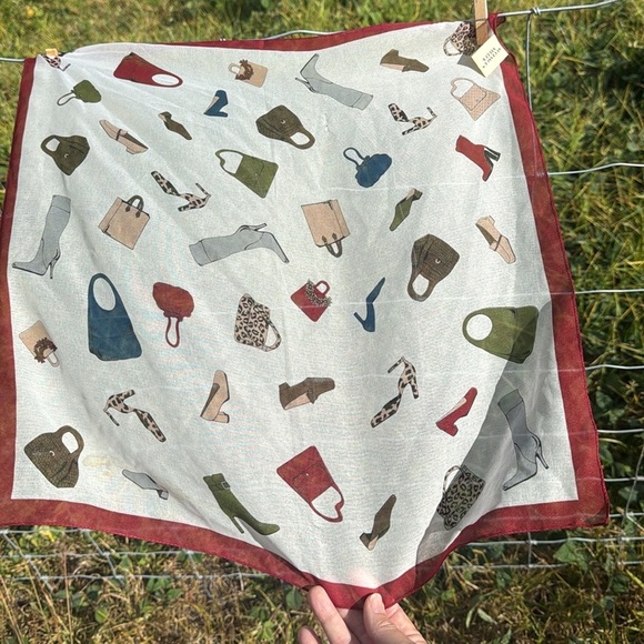 VTG Accessory Street Retro Scarf shoes And Handbags hair or neck 20x20 - Picture 4 of 6